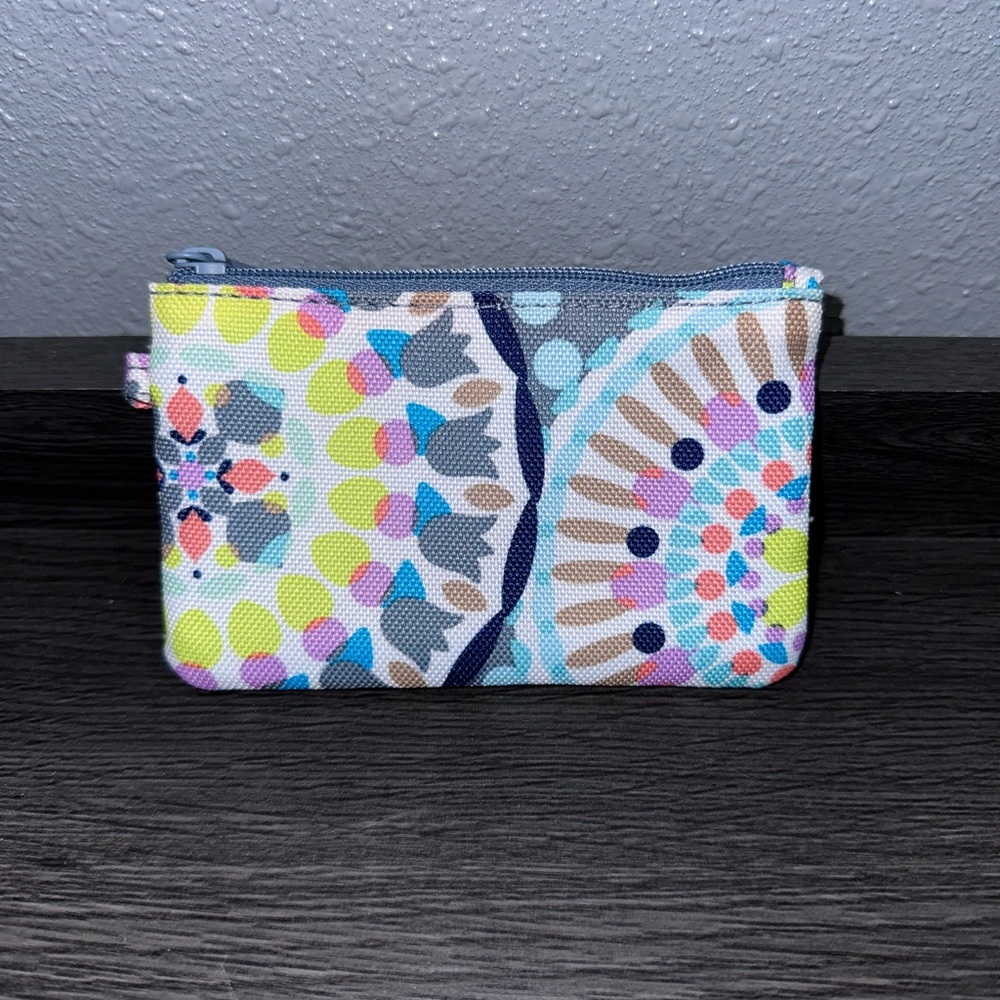 Vera Bradley Zip ID Sunny Medallion